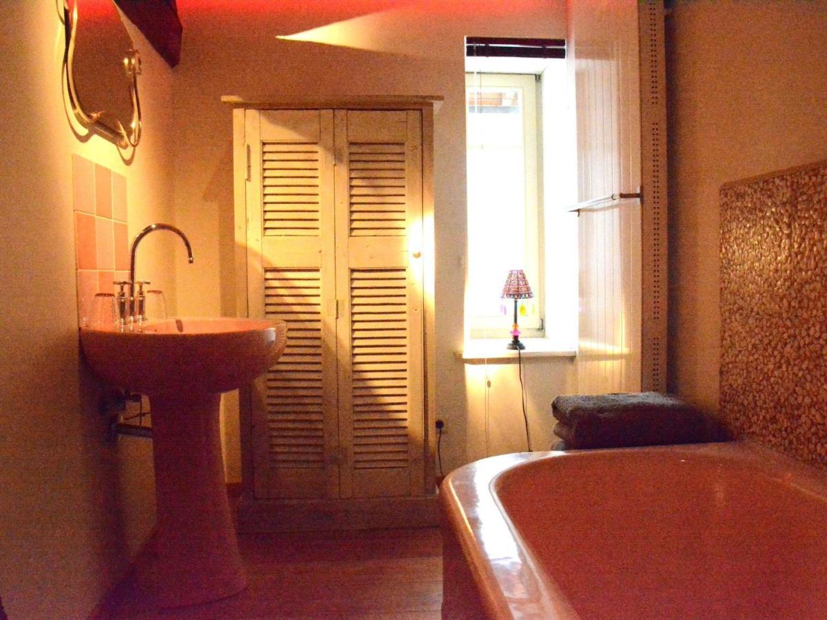 Villa With Hot Tub And Sauna Bièvre Exterior foto
