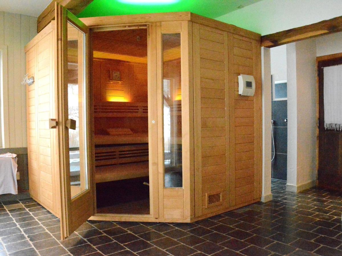 Villa With Hot Tub And Sauna Bièvre Exterior foto